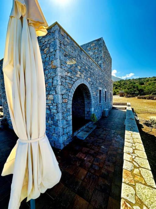 Вілла Cozy Cliff Tower W/ Breathtaking Sea Views Agios Georgios Minas Екстер'єр фото